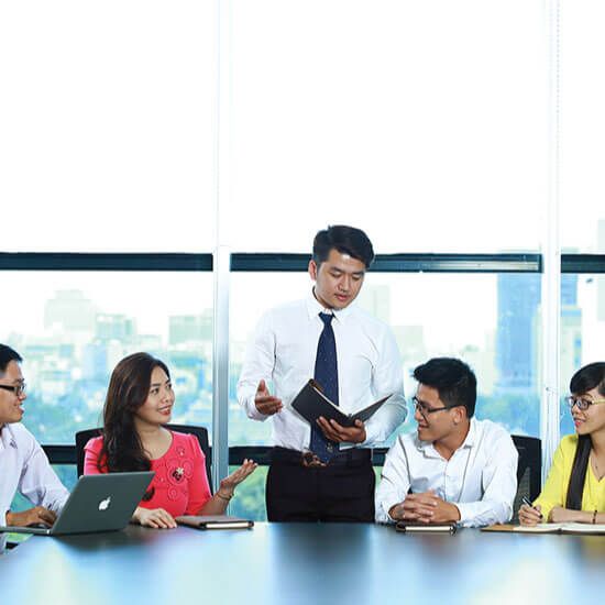 NH&Acirc;N VI&Ecirc;N