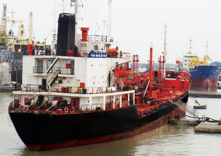 Cung cấp dầu nguy&ecirc;n liệu 1