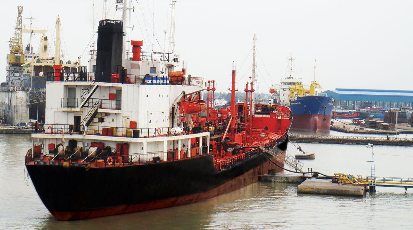 Cung cấp dầu nguy&ecirc;n liệu 1