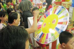 Hội chợ HVNCLC năm 2010 - Những con số đáng ghi nhận 1584 Thumb