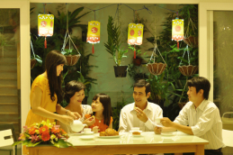 Lung linh khoảnh khắc Trung Thu Việt 2507 Thumb