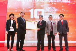 'Vượt rào' thời khủng hoảng 1678 Thumb